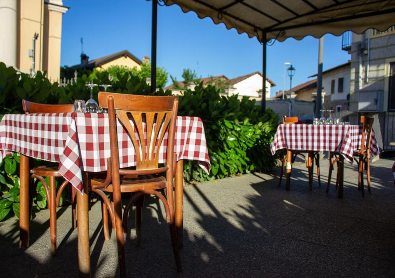 فندق Trattoria Due Citroni Casalgrasso المظهر الخارجي الصورة