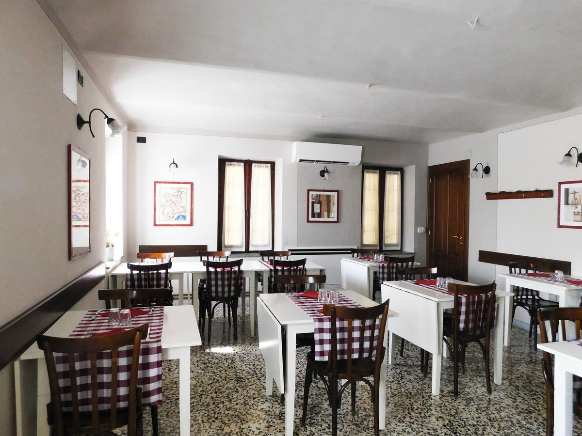 فندق Trattoria Due Citroni Casalgrasso المظهر الخارجي الصورة
